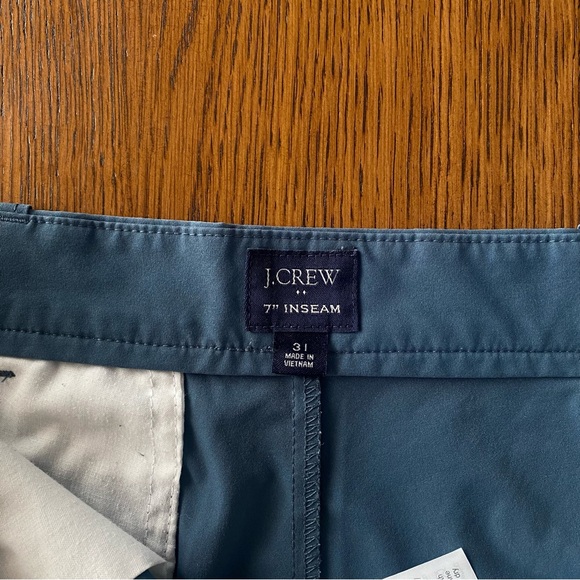 J-Crew Size 31, 7-inch Inseam Blue Stretch Shorts - Picture 5 of 6
